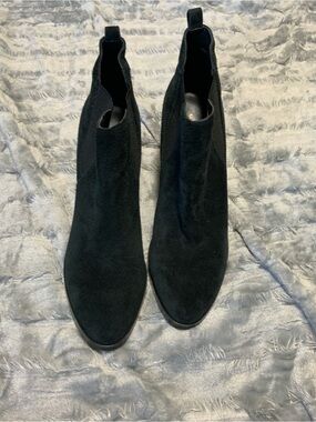 [193] Marc Fisher Black Suede Ankle Booties
